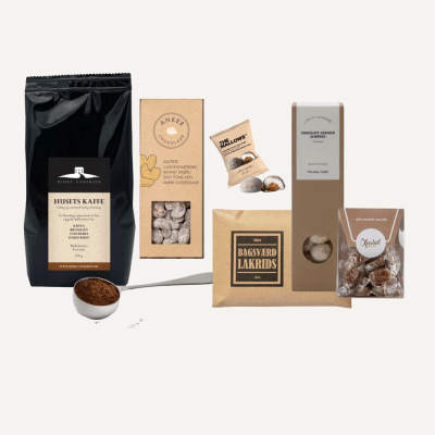 Coffee at home - gave med kaffe og sødt