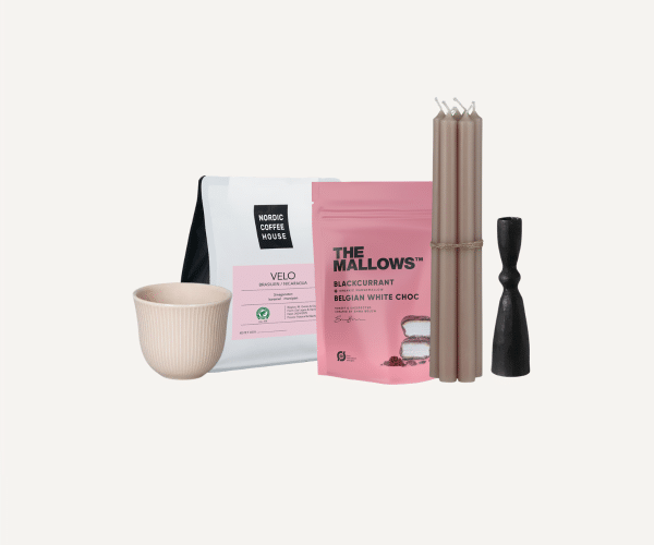 Design uden navn (20) Coffee at home - gave med kaffe, sødt og interiør
