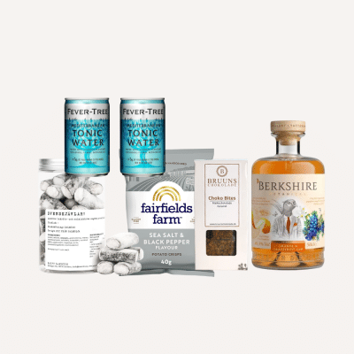 Til en drinksaften - gave med gin og snacks