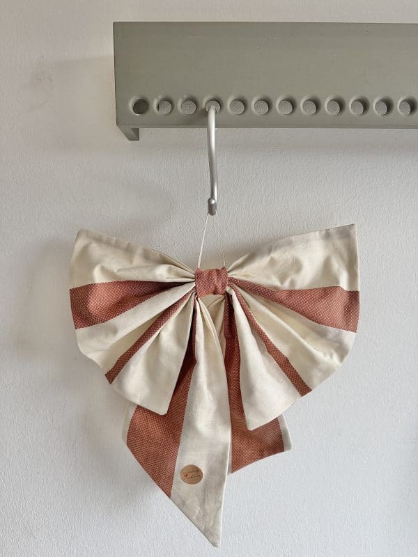 IMG_0769 Stor sløjfe, natur/rust - Forkael