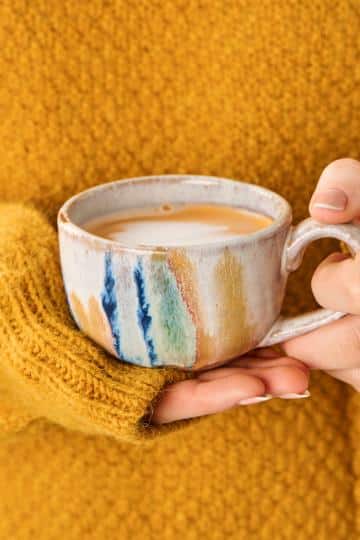 Krus med hank, blå - Ib Laursen