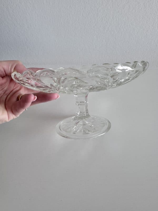 PRELOVED! Glas fad på fod